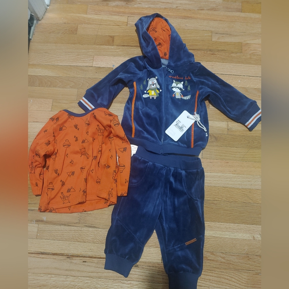Caramel 3 pc set / 3-6 months / velour track suit w/ matching onesie / new w/tag
